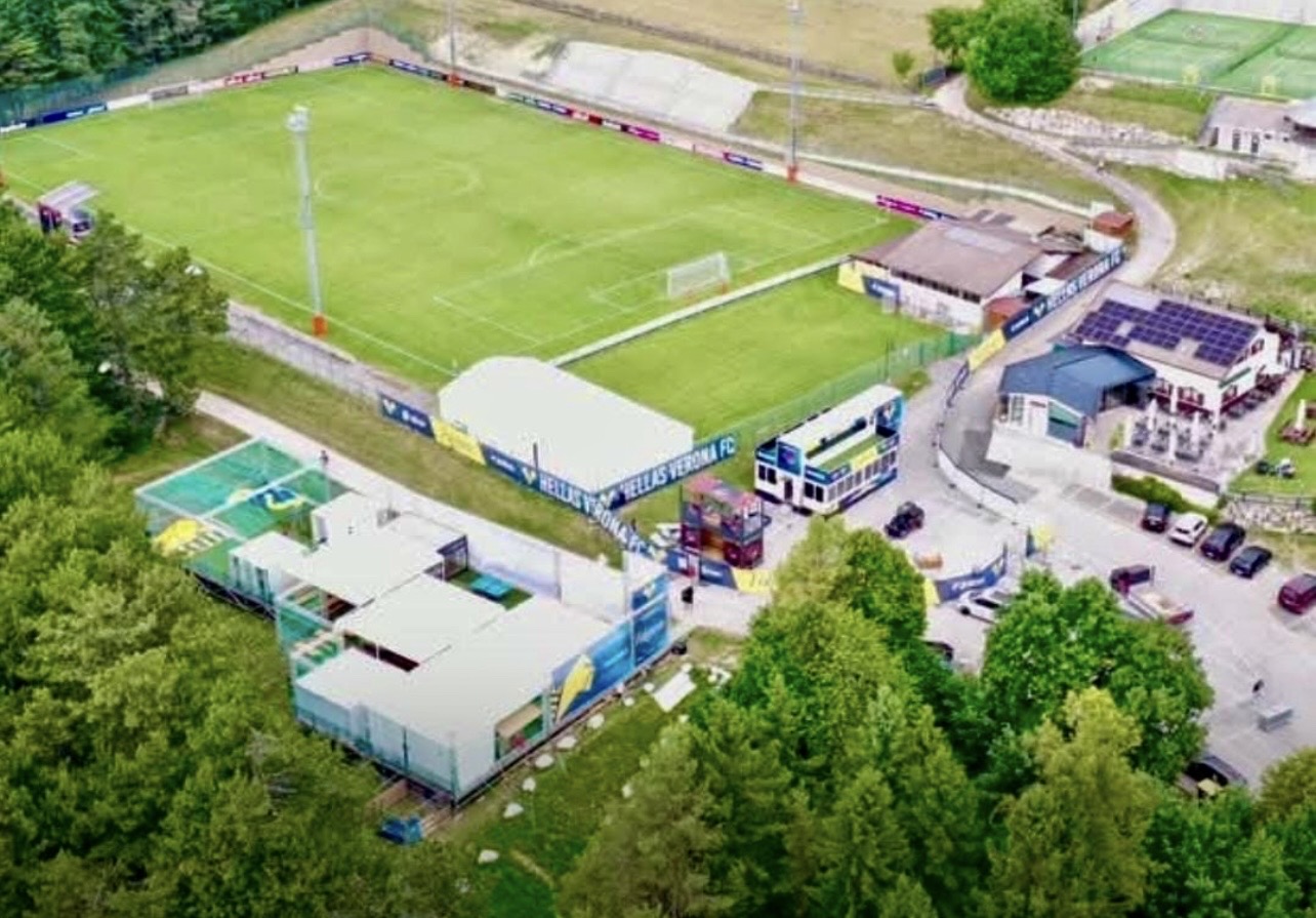 Hellas Verona, questa mattina la partenza per il ritiro di Folgaria. Nel tardo pomeriggio il primo allenamento