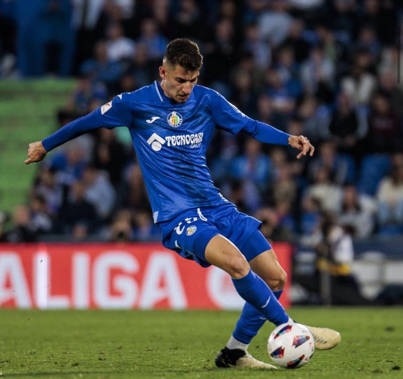 Hellas Verona, bloccato il centrocampista Yellu Santiago