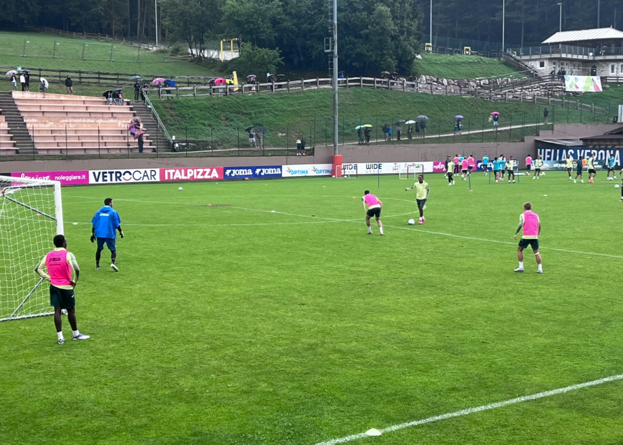 Folgaria 2025, la pioggia non ferma la passione per l’Hellas Verona