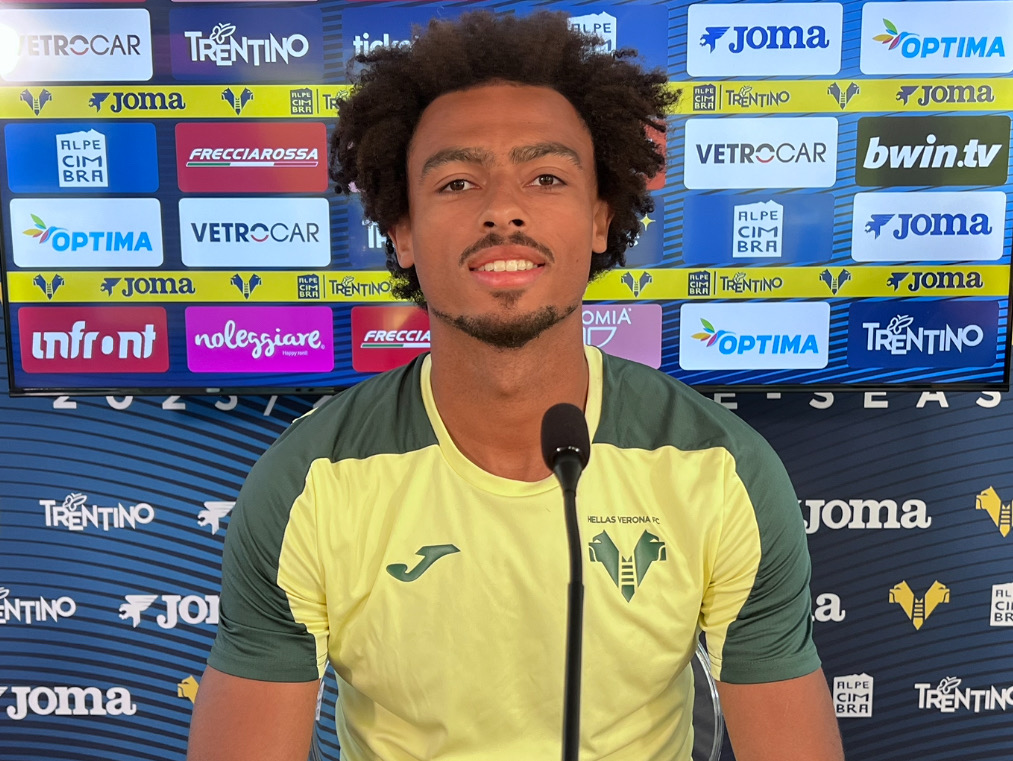 Bernede: “Sono felice ed onorato di rappresentare l’Hellas Verona ed i suoi tifosi”