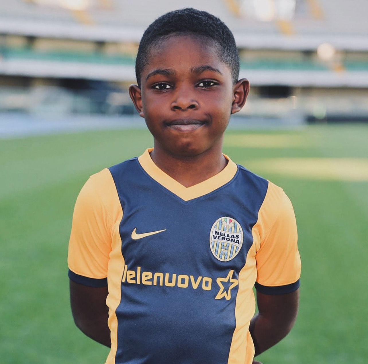 Agbonifo: “Verona è stata, è, e sarà sempre una parte di me. Con il cuore pieno di gratitudine, vi dico semplicemente: GRAZIE”