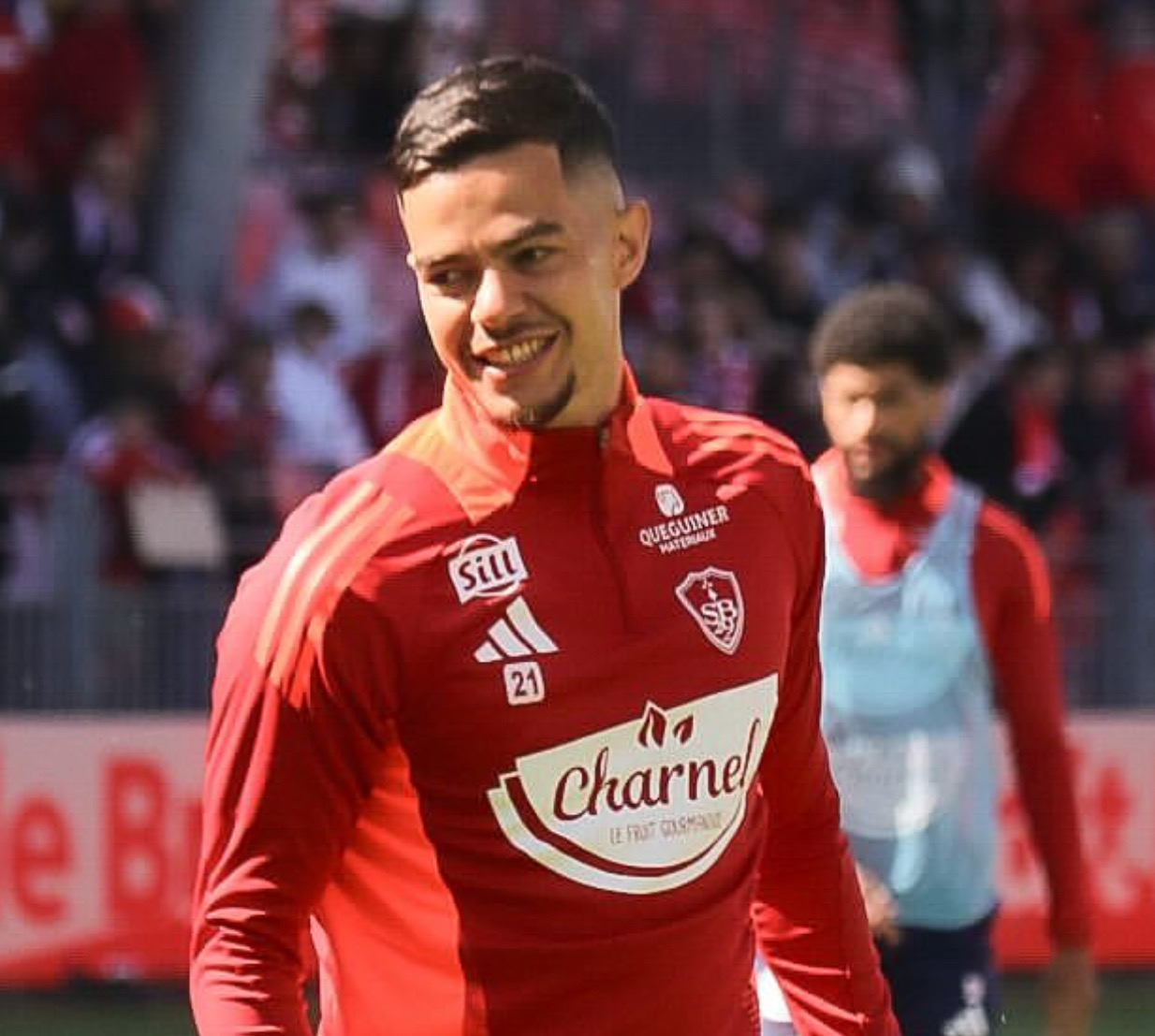 Hellas Verona su Romain Faivre del Bournemouth