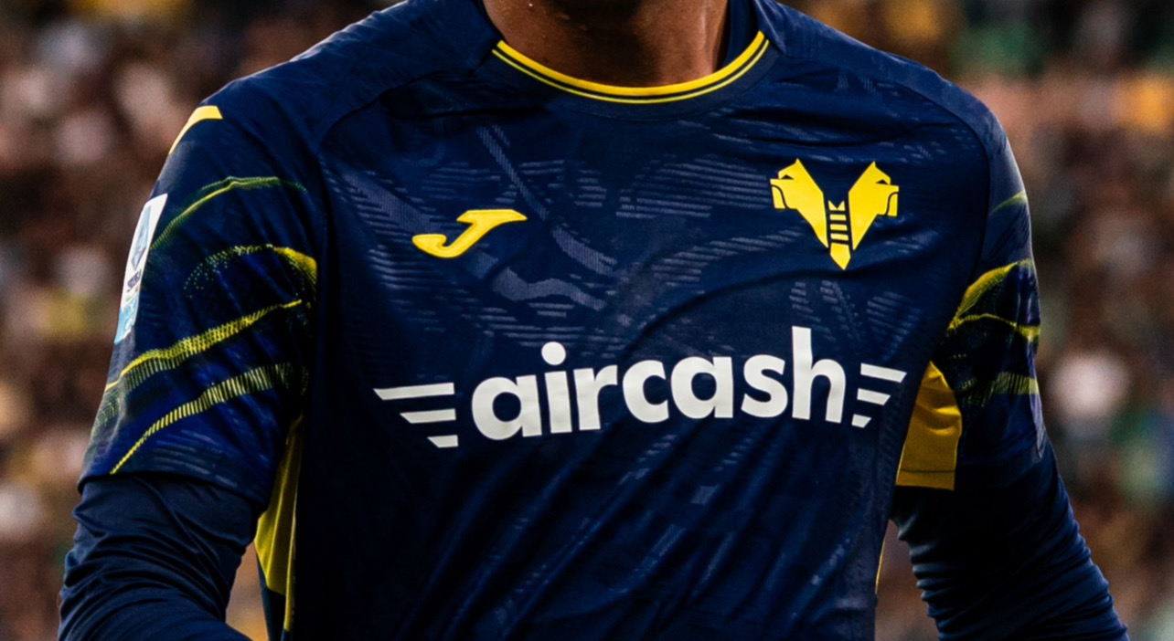 Hellas Verona-Juventus, all’asta le maglie dei gialloblù