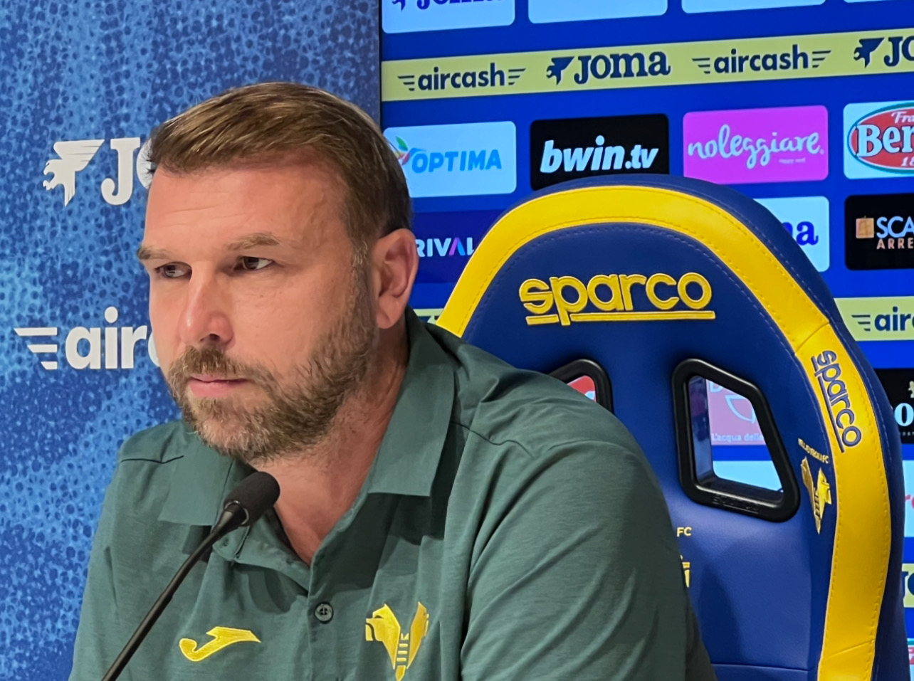 Zanetti: “Gli scontri diretti sono le partite più difficili. Ok giocare bene, ma quello che conta sono i punti e la salvezza dell’Hellas”