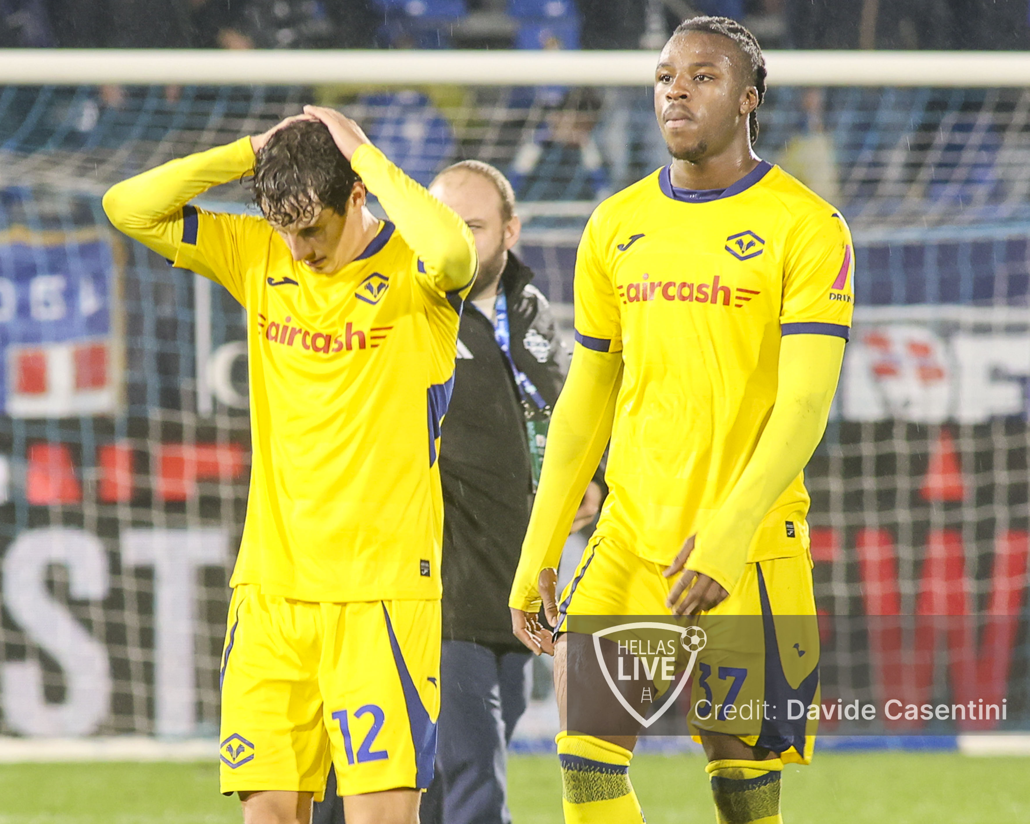 Pagelle gialloblù. Como-Hellas Verona 3-1