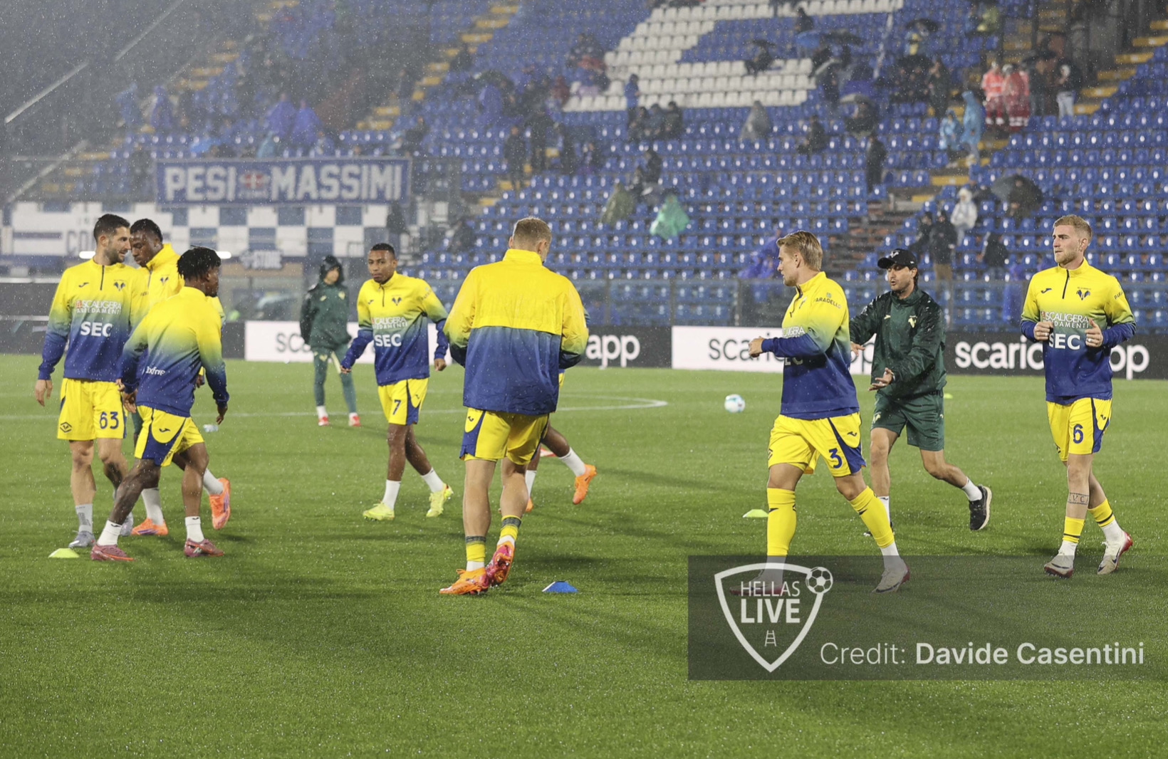 Hellas Verona, rifinitura per i gialloblù. Ore 15:30 conferenza Zanetti