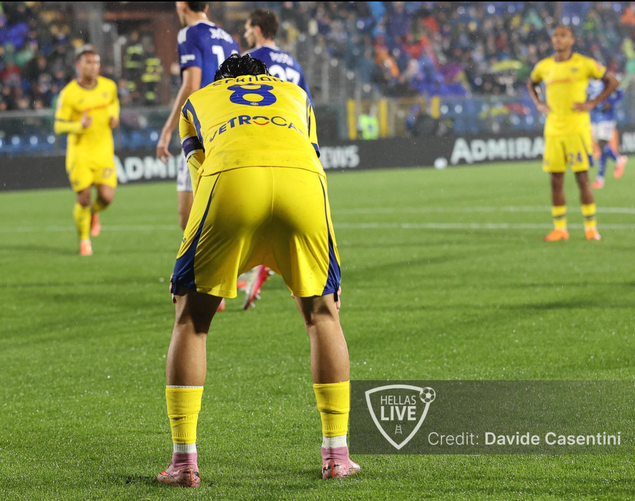 Hellas Verona, trauma distorsivo al ginocchio per Serdar