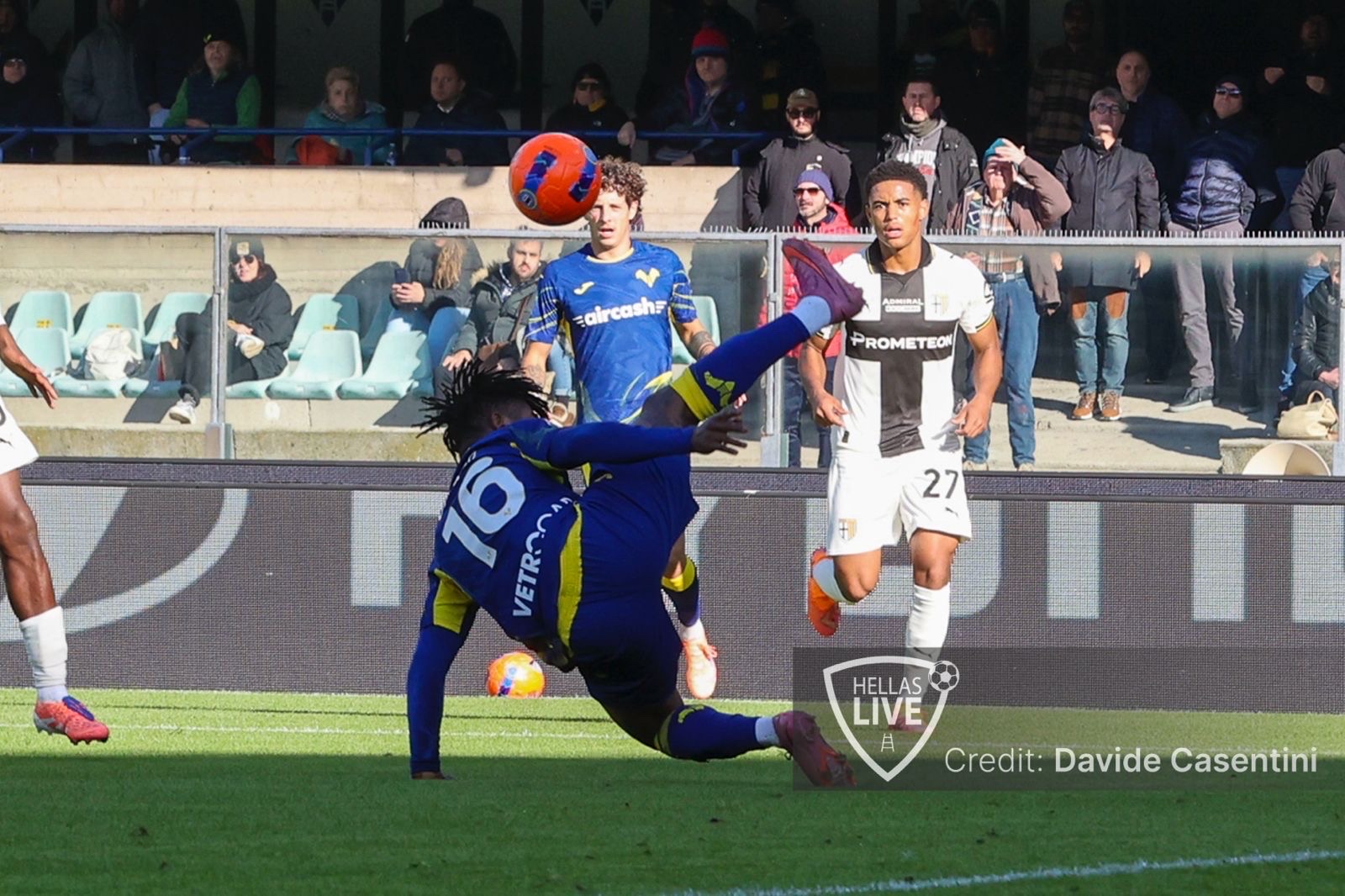 Pagelle gialloblù. Hellas Verona-Parma 1-2