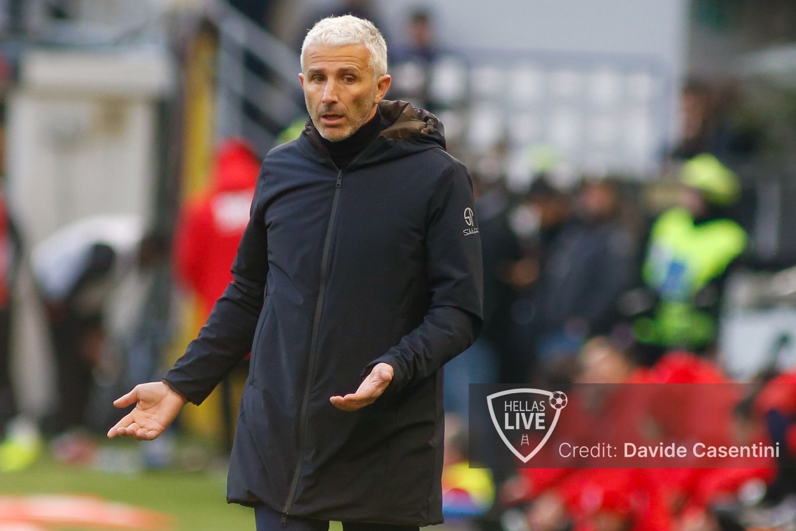 Hellas Verona, Bertolini: “Abbiamo fatto un ottimo primo tempo, ma la partita è cambiata in 10’. C’è stato fischiato contro un rigorino”