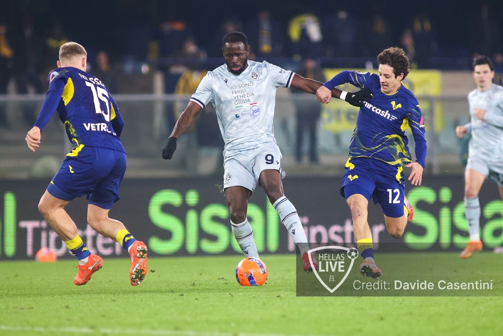 Hellas Verona-Udinese 1-3, Davis cala il tris al Bentegodi
