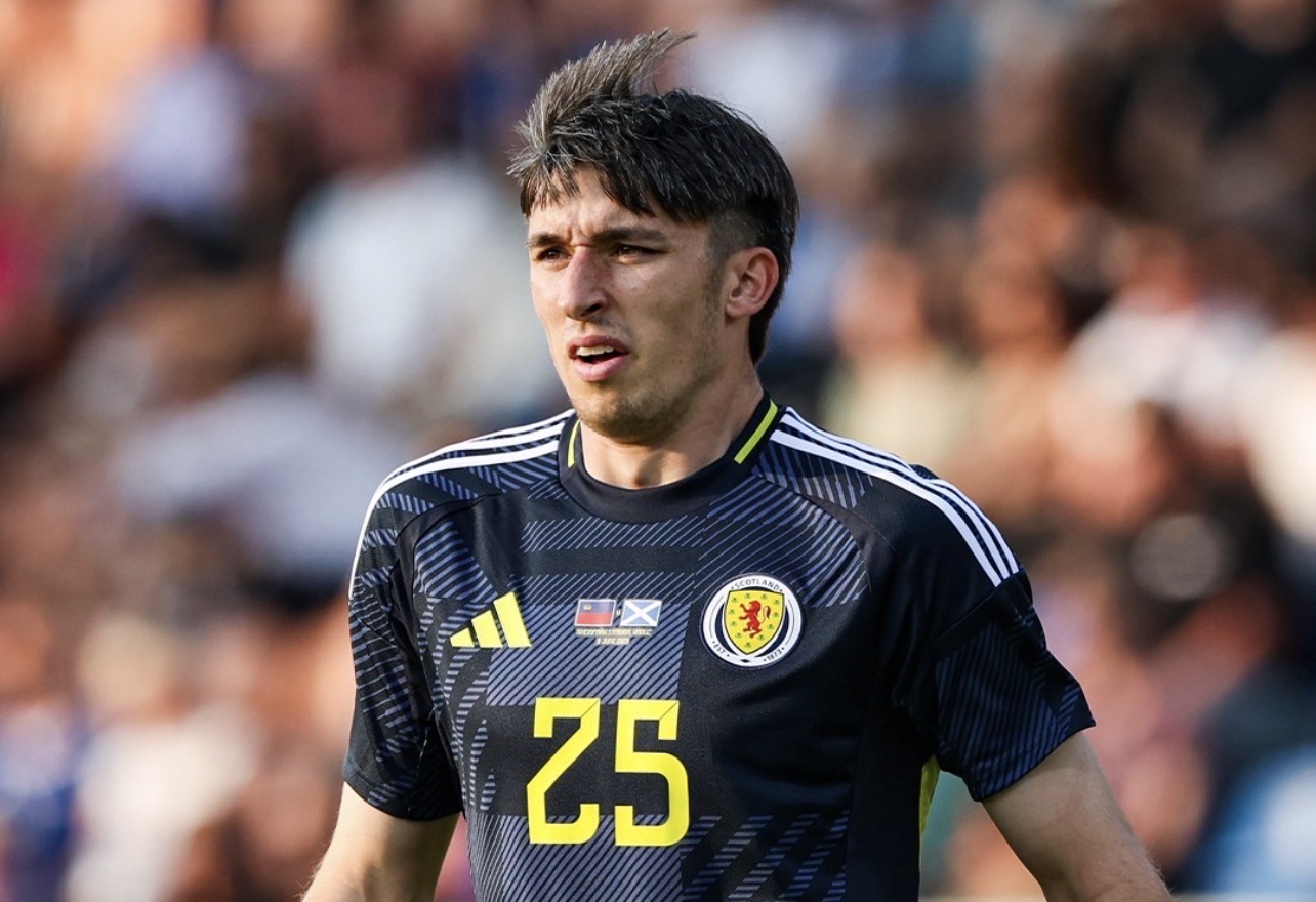 Hellas Verona, Bowie se esce Mosquera