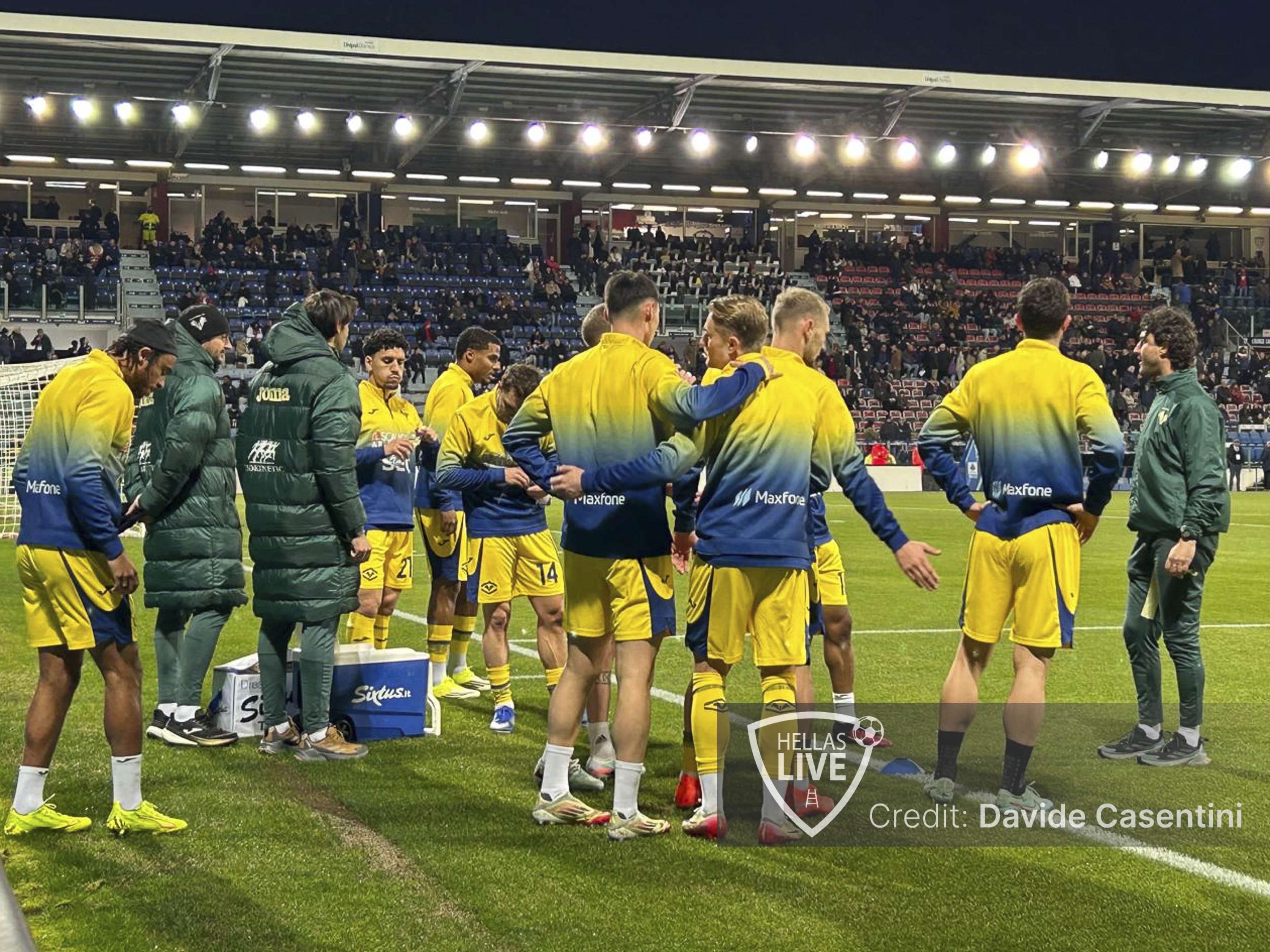 Hellas Verona, rifinitura per i gialloblù. Ore 15 conferenza Sammarco