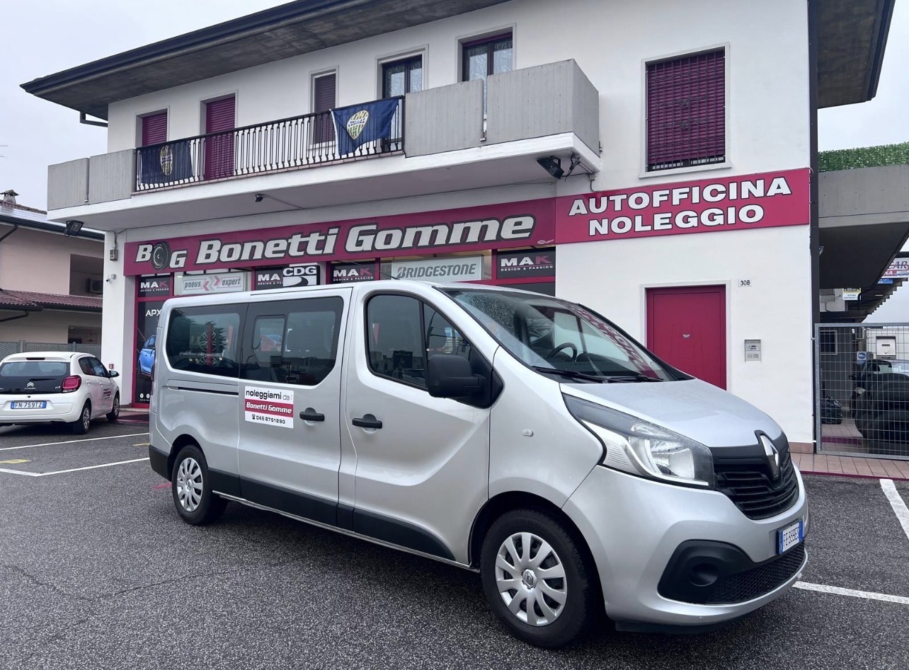 Trasferta gialloblù. Offerta speciale noleggio pulmino