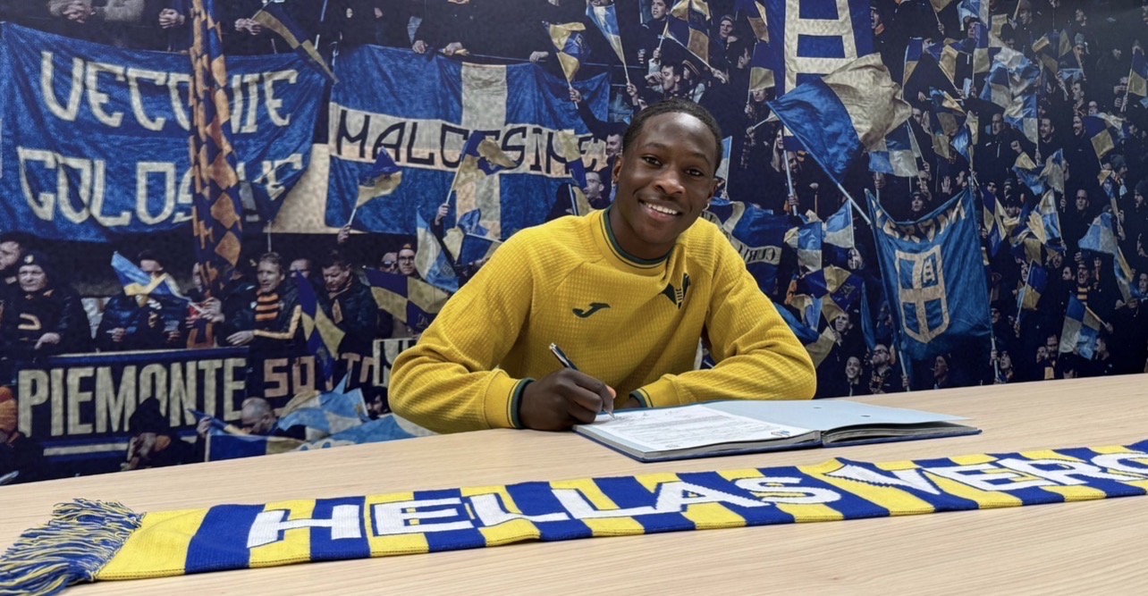 UFFICIALE. Hellas Verona, primo contratto da professionista per Fortune Egharevba. Accordo sino al 30 giugno 2029