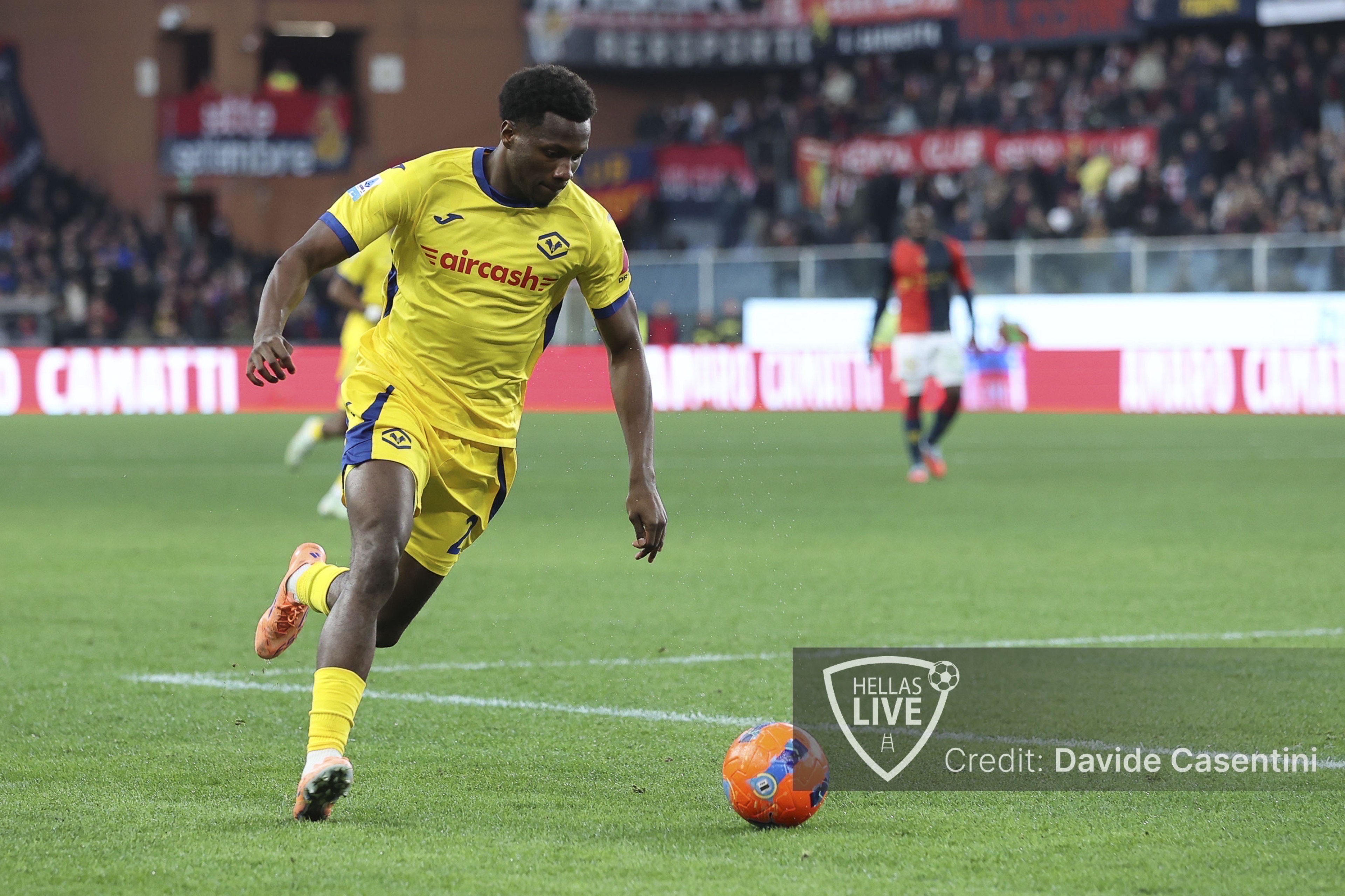 Hellas Verona, trauma distorsivo capsulo-legamentoso della caviglia sinistra per Oyegoke