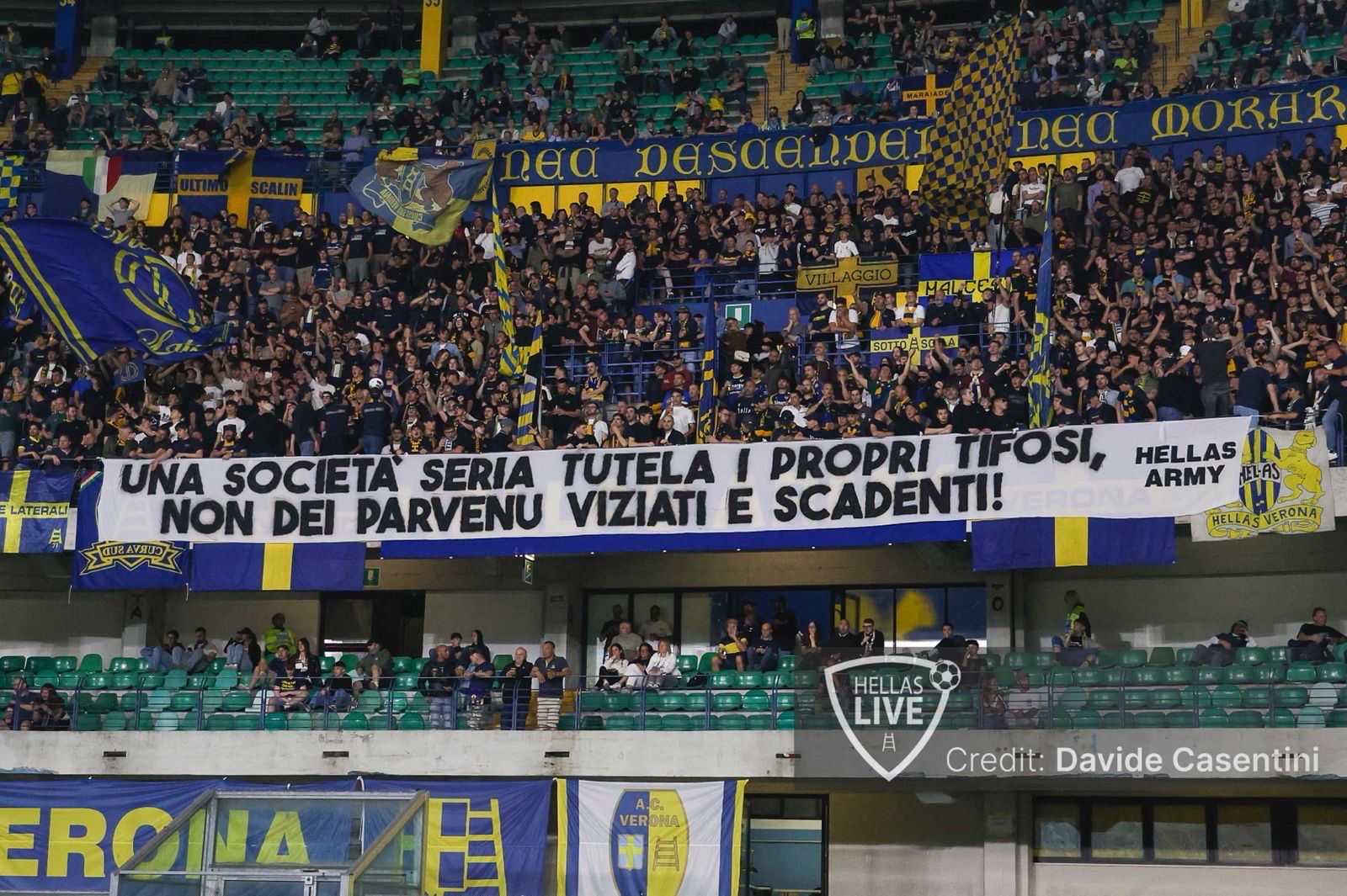 Una società seria tutela i propri tifosi, non dei parvenu viziati e scadenti! Hellas Army
