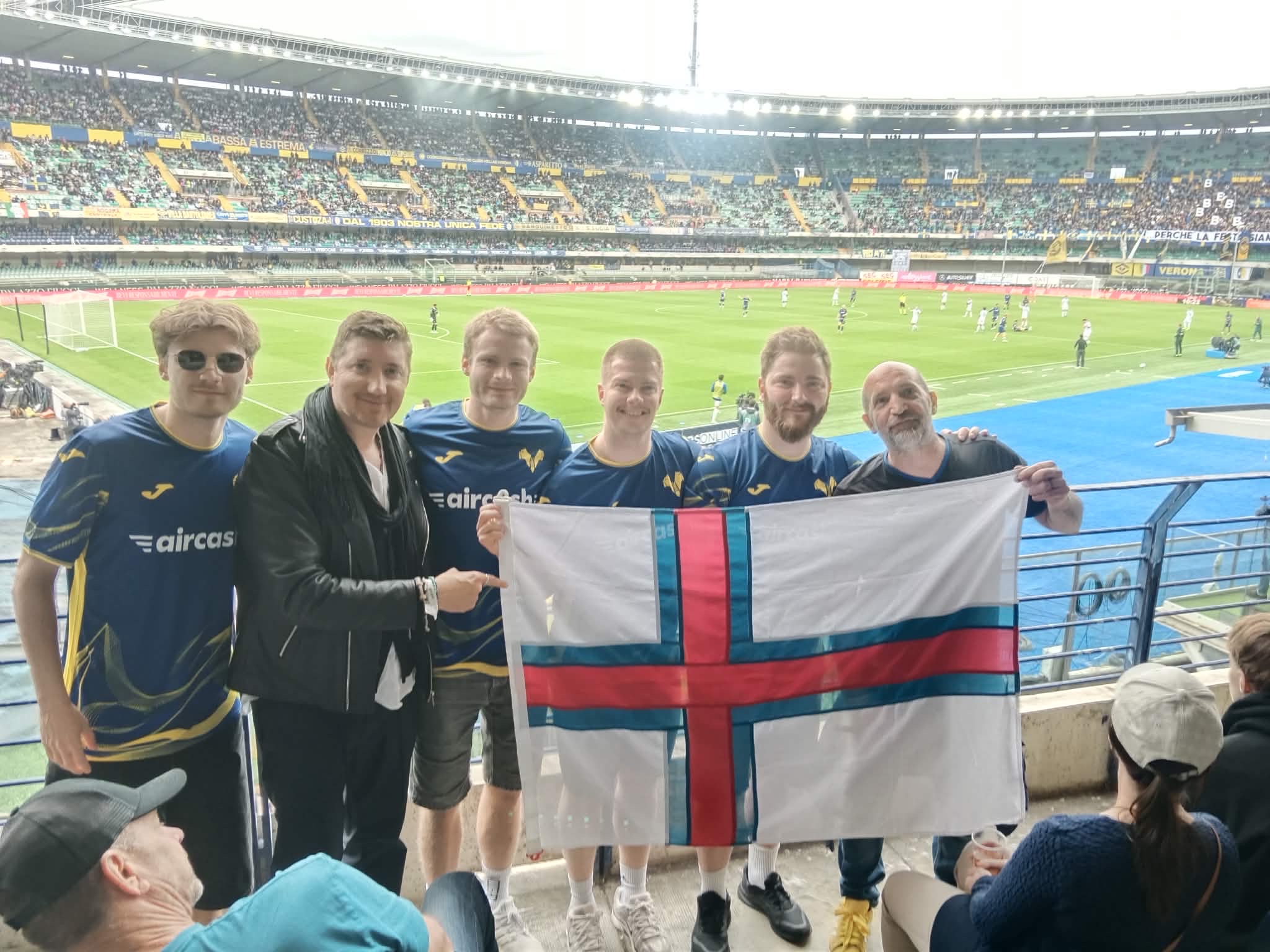 Hellas Verona-Como, dalle Isole Faer Oer allo stadio Bentegodi
