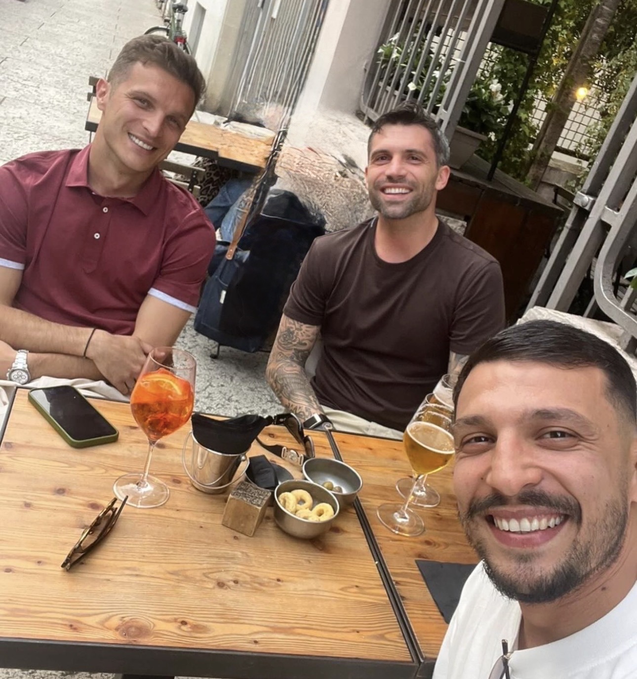 Bessa in visita a Verona, in compagnia di Berardi e Lazovic