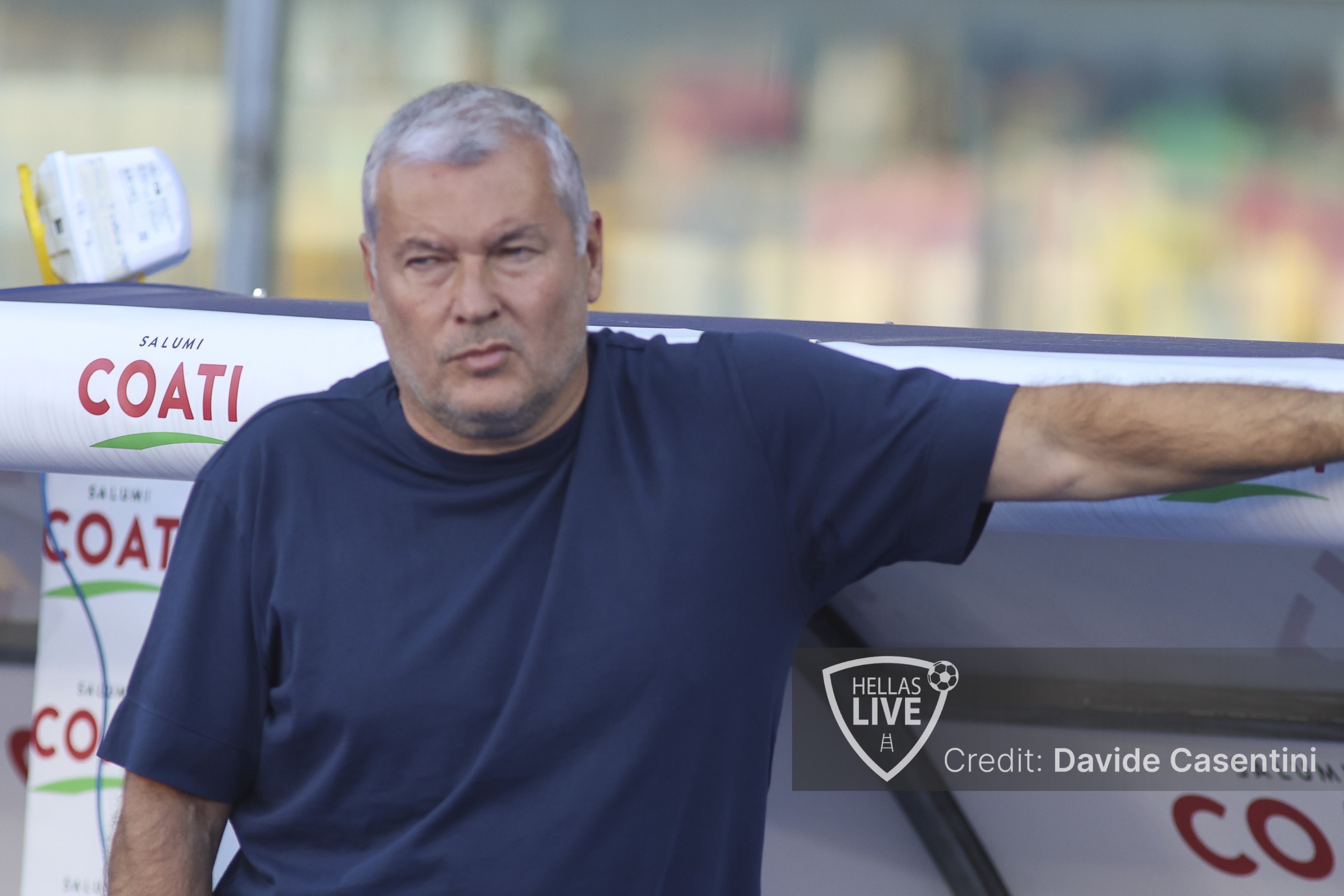 Sogliano: “Profondo legame con l’Hellas Verona. Con l’unione e la compattezza del nostro ambiente, potremo continuare a essere fieramente soli contro tutti”