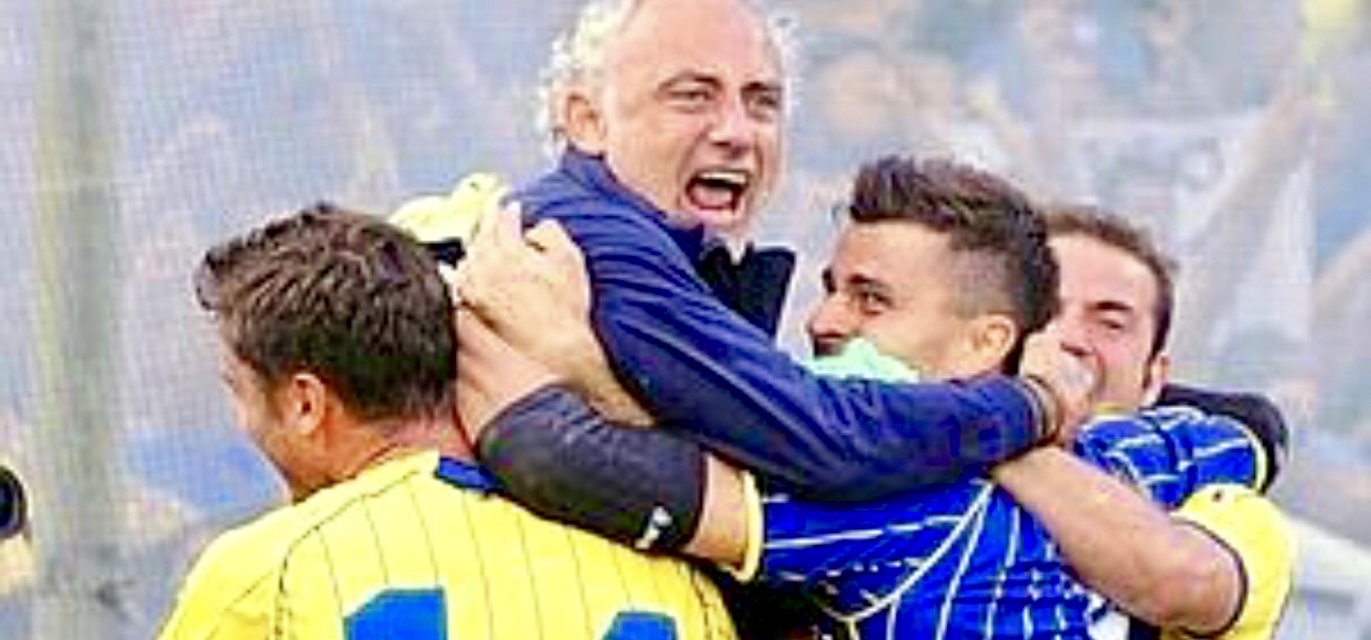 19 giugno 2011, Salernitana-Hellas Verona 1-0. I gialloblù tornano in Serie B!
