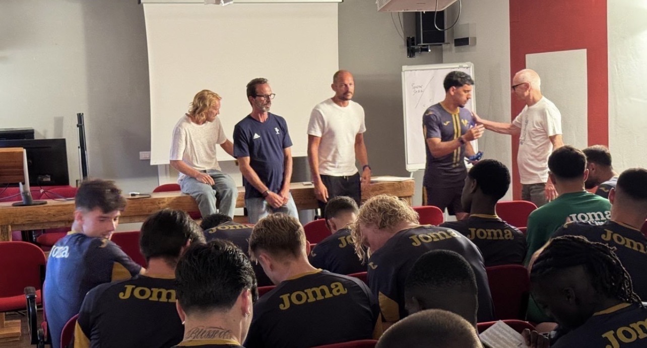 Folgaria 2026, AIC in visita ai calciatori dell’Hellas Verona