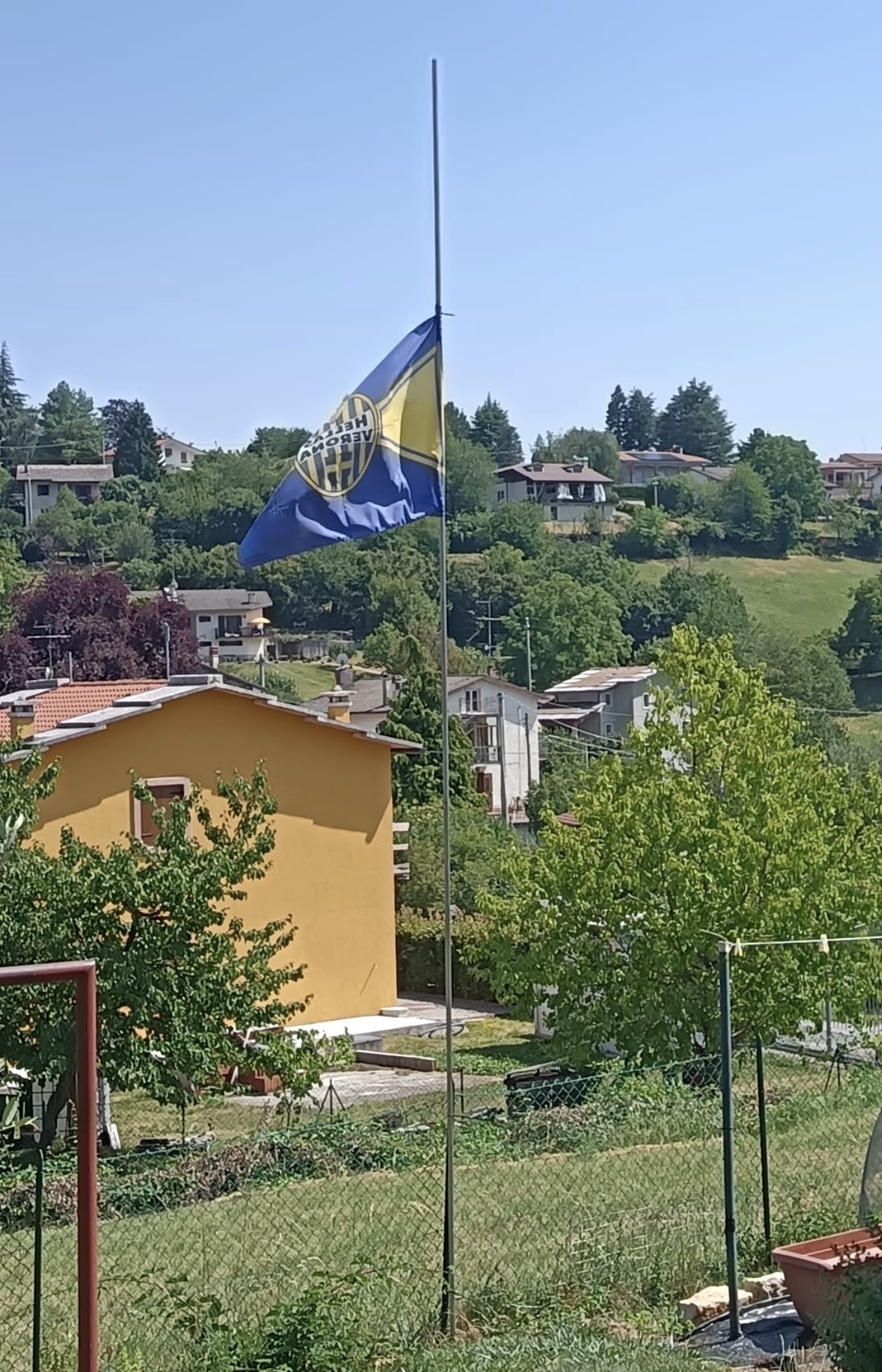 Lutto Bagnoli. L’iniziativa dei tifosi dell’Hellas Verona per ricordare il Mister