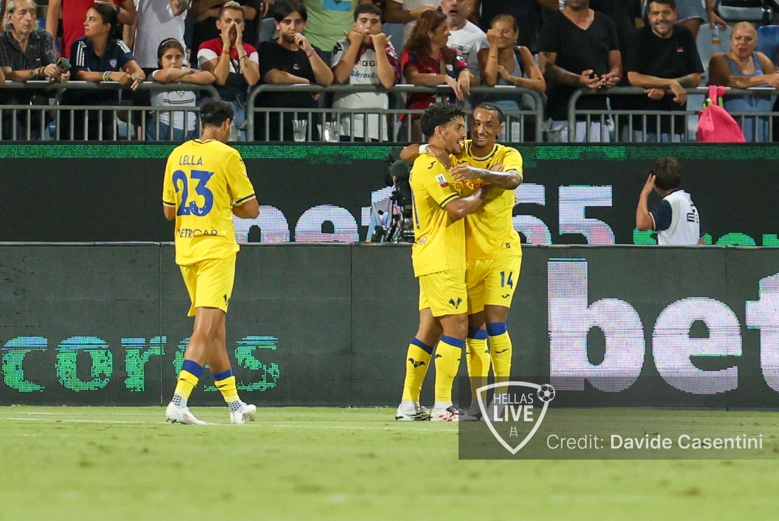 Pagelle gialloblù. Coppa Italia, Cagliari-Hellas Verona 1-2