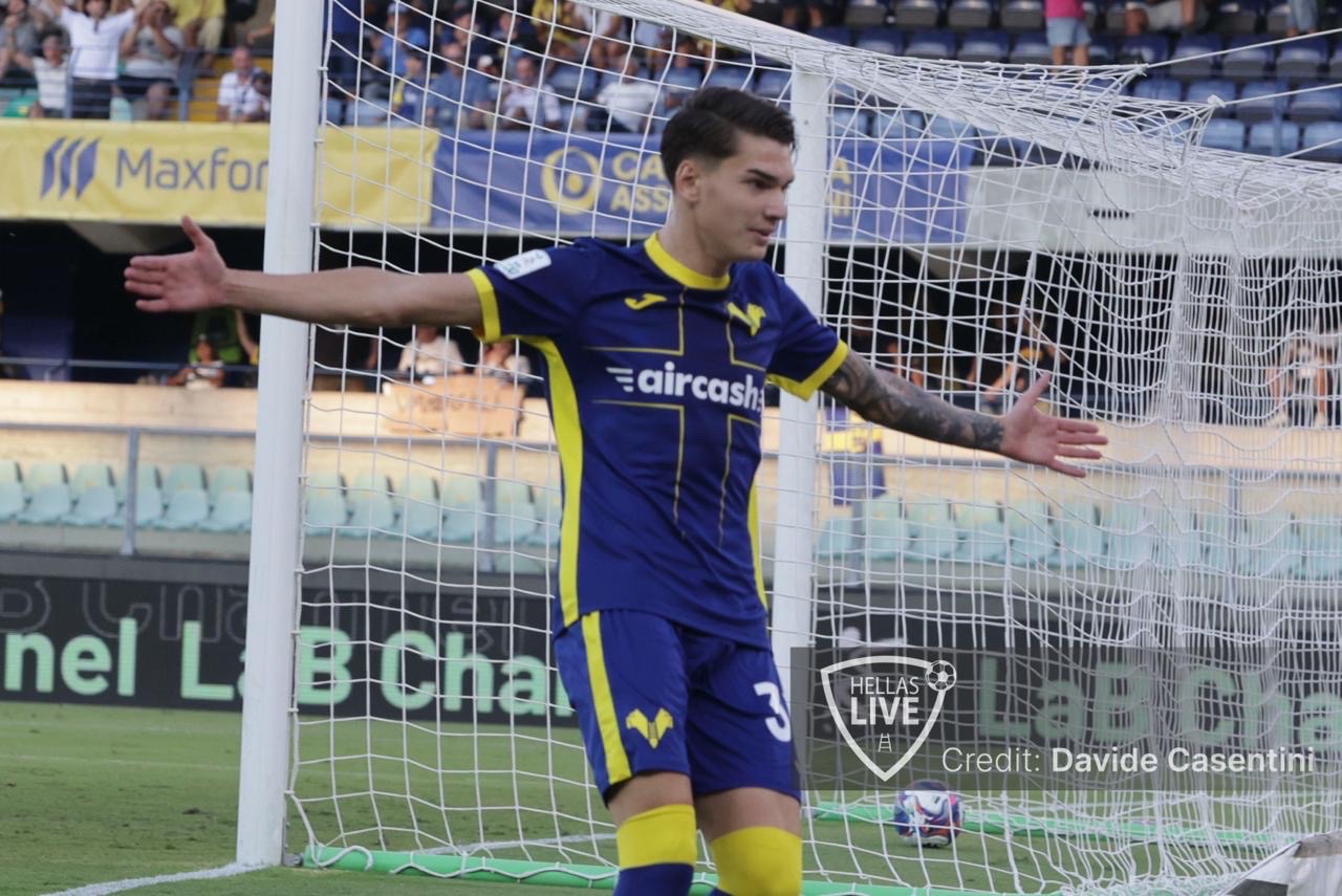 Serie BKT. Hellas Verona-Arezzo 3-0, Cerbone cala il tris