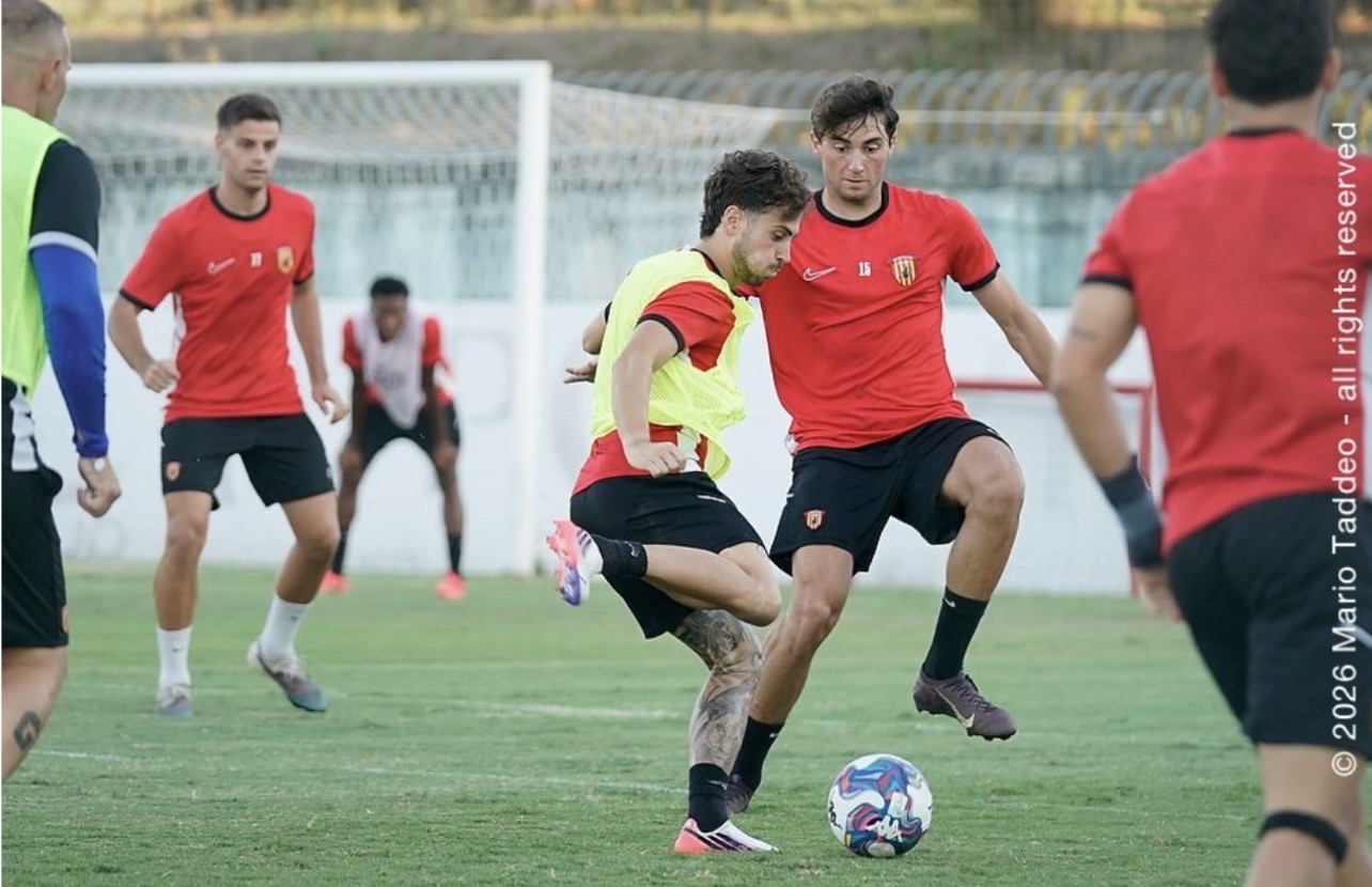 Serie BKT. Benevento-Hellas Verona, i convocati di Floro Flores