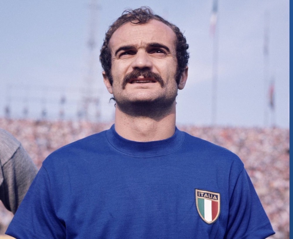 Minuto di raccoglimento in memoria di Sandro Mazzola