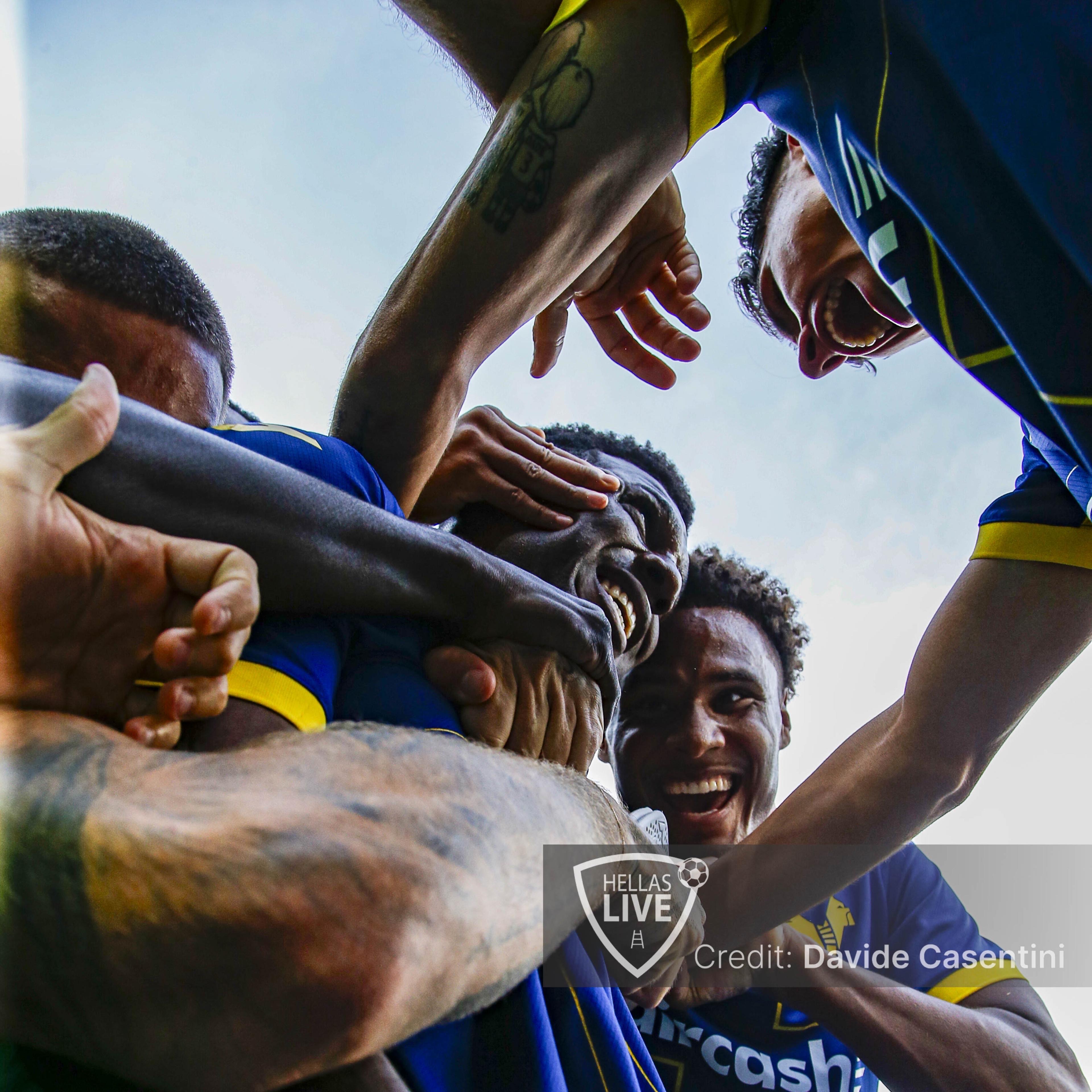 Hellas Verona, doppio allenamento per i gialloblù. Ore 17 conferenza Mulattieri
