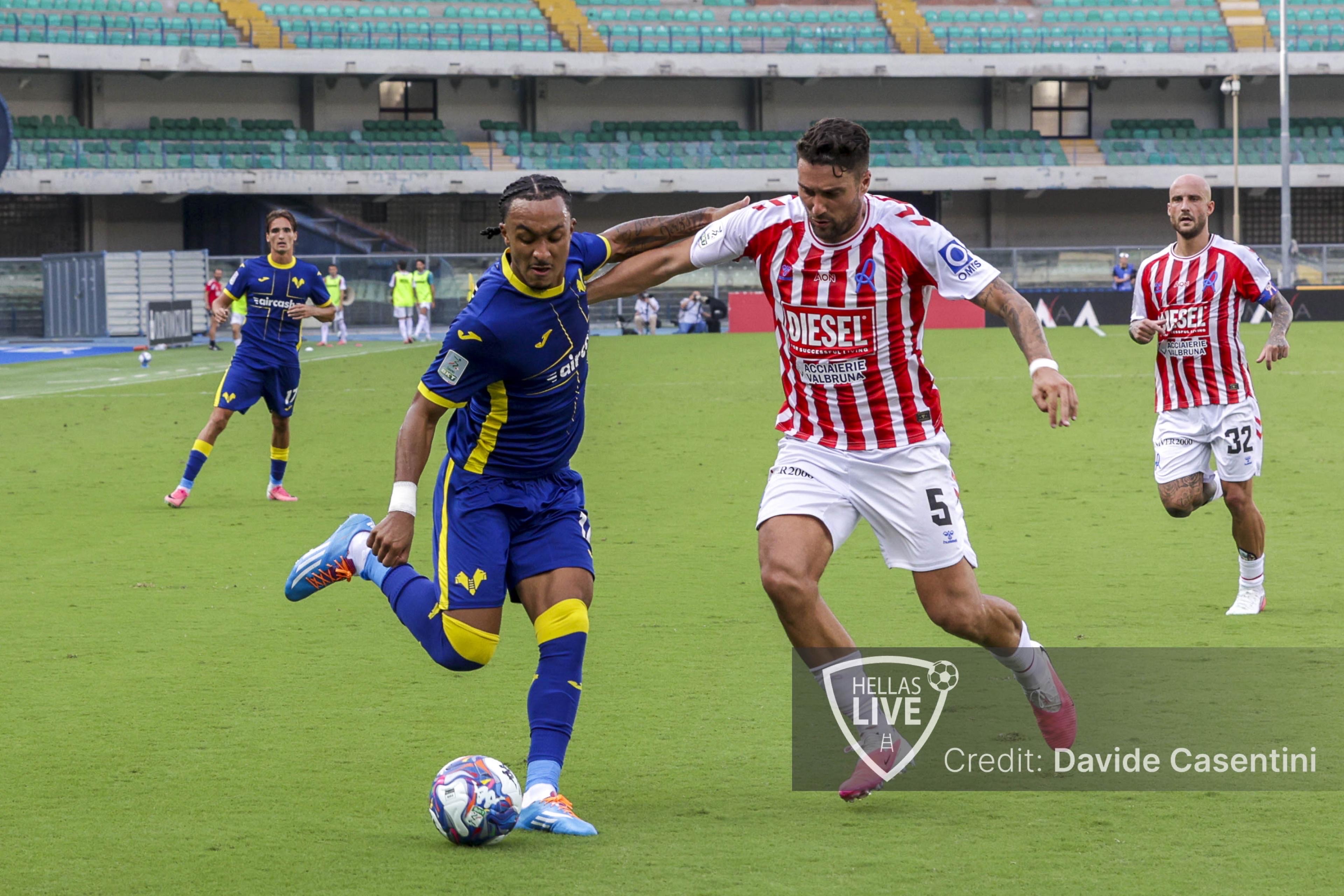 Livramento: “Un altro assist e, soprattutto, tre punti!”